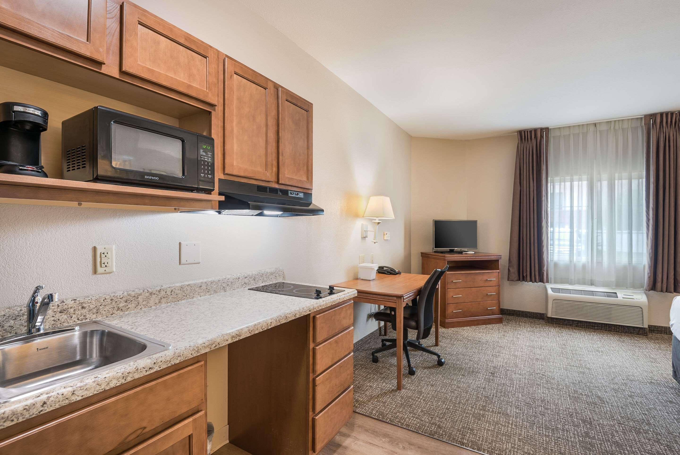Suburban Extended Stay Hotel Waterloo - Cedar Falls - Cedar Valley Εξωτερικό φωτογραφία