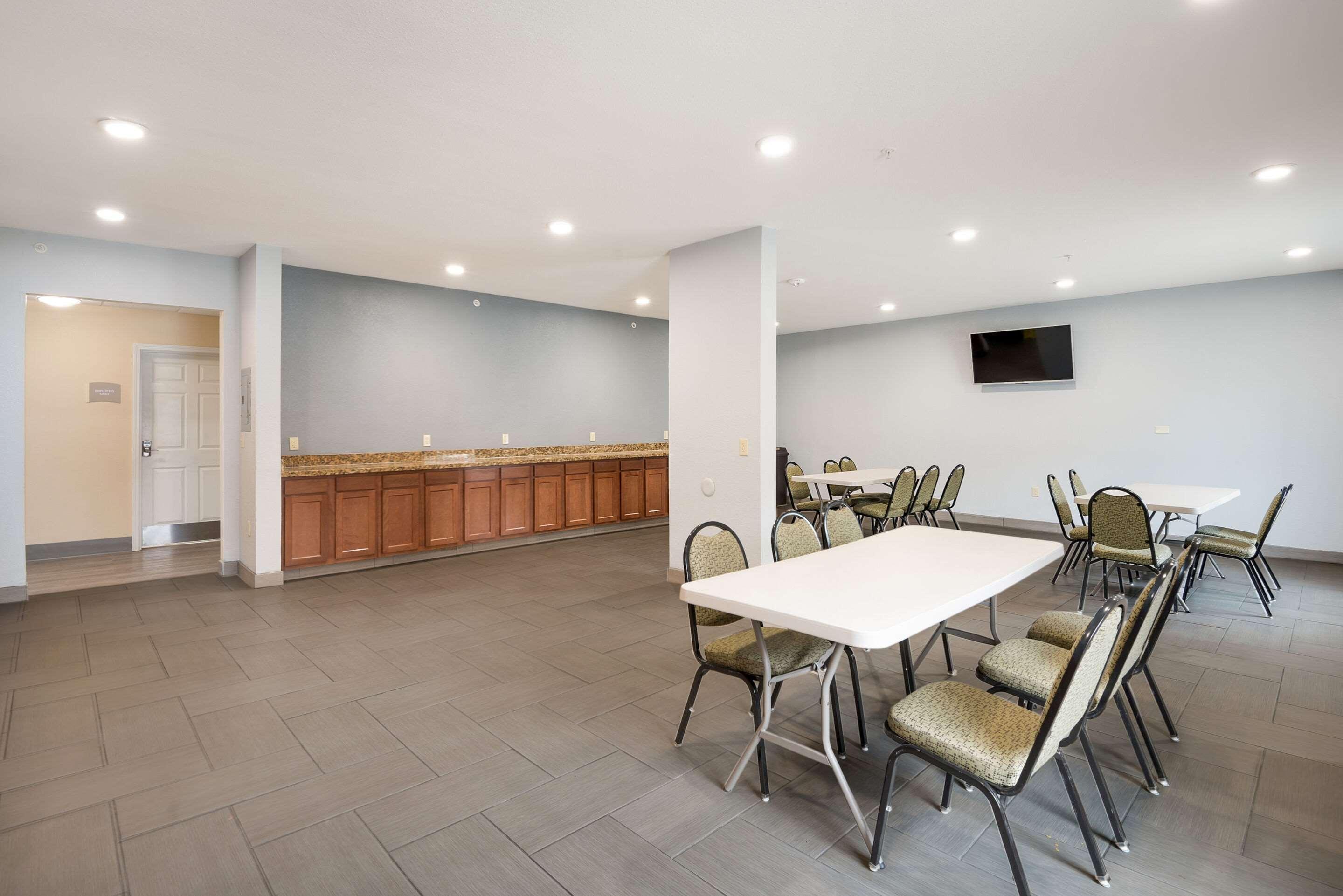 Suburban Extended Stay Hotel Waterloo - Cedar Falls - Cedar Valley Εξωτερικό φωτογραφία