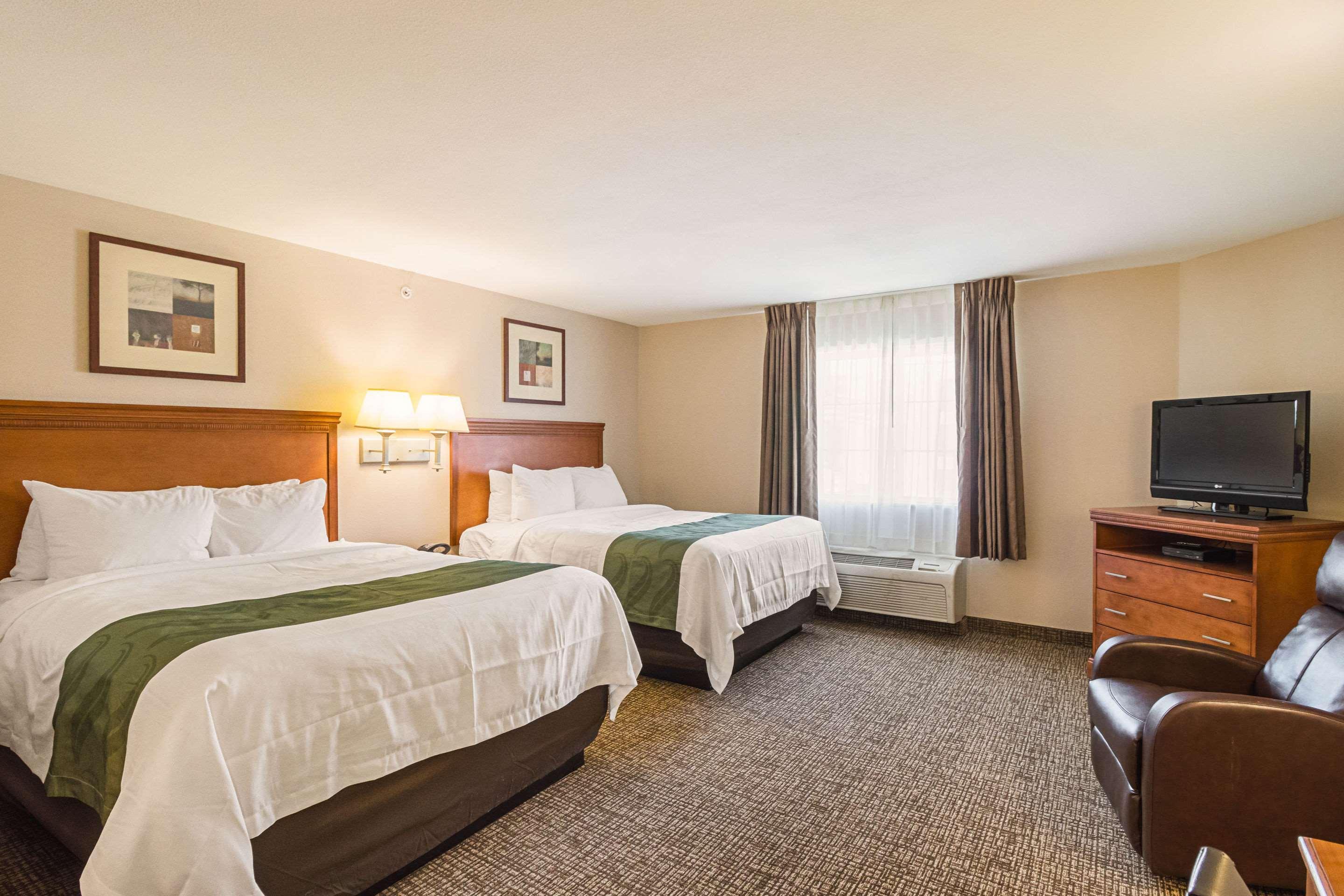 Suburban Extended Stay Hotel Waterloo - Cedar Falls - Cedar Valley Εξωτερικό φωτογραφία