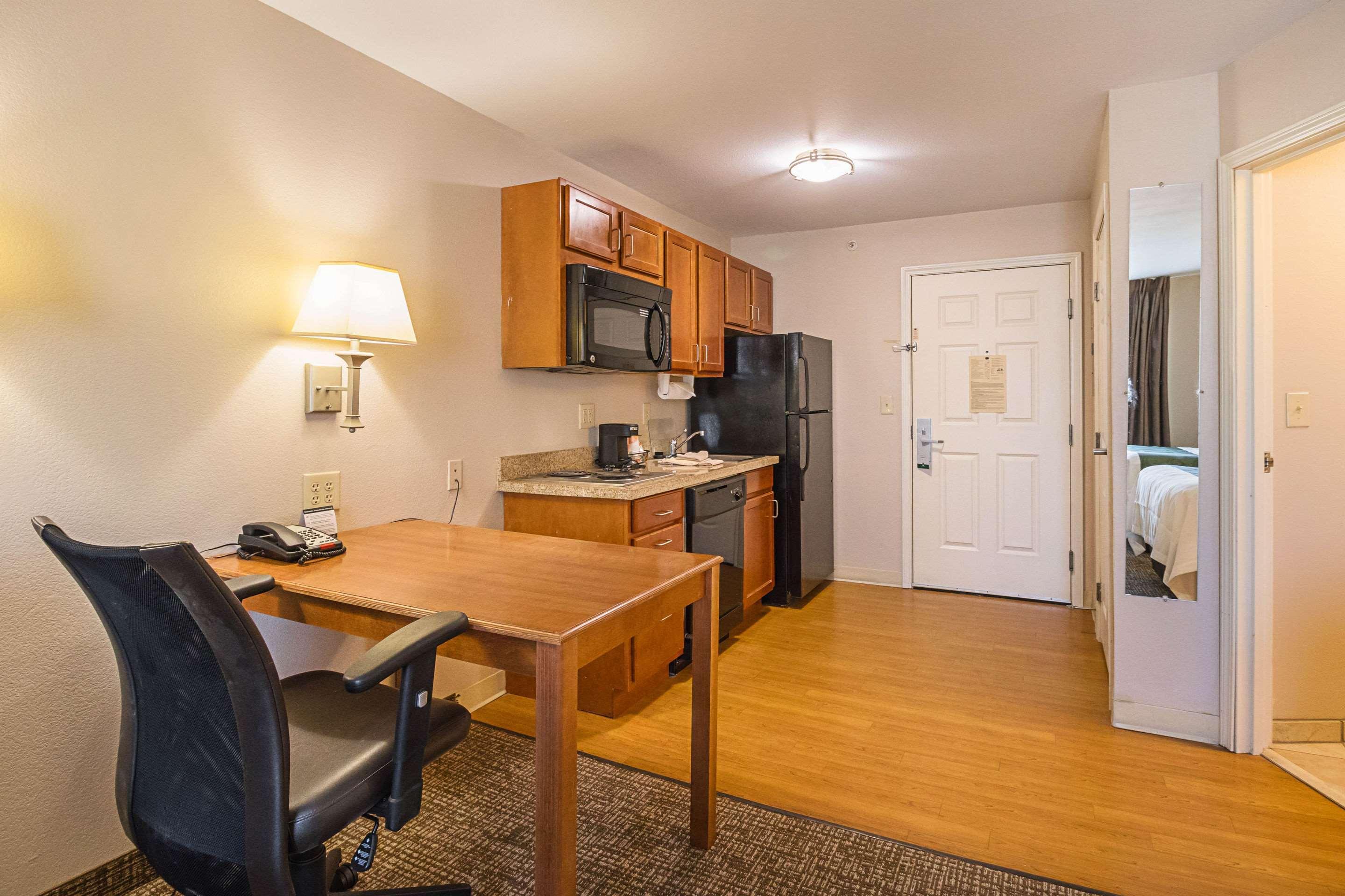 Suburban Extended Stay Hotel Waterloo - Cedar Falls - Cedar Valley Εξωτερικό φωτογραφία